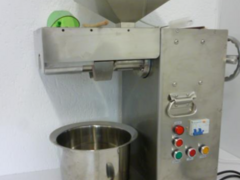 Presa ulei la rece 220V putere instalata 2Kw